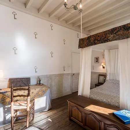 Chateau Des Marcilly Talaru Holiday home